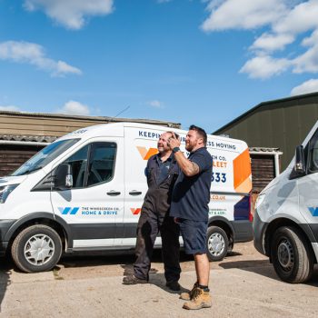 windscreen technicians