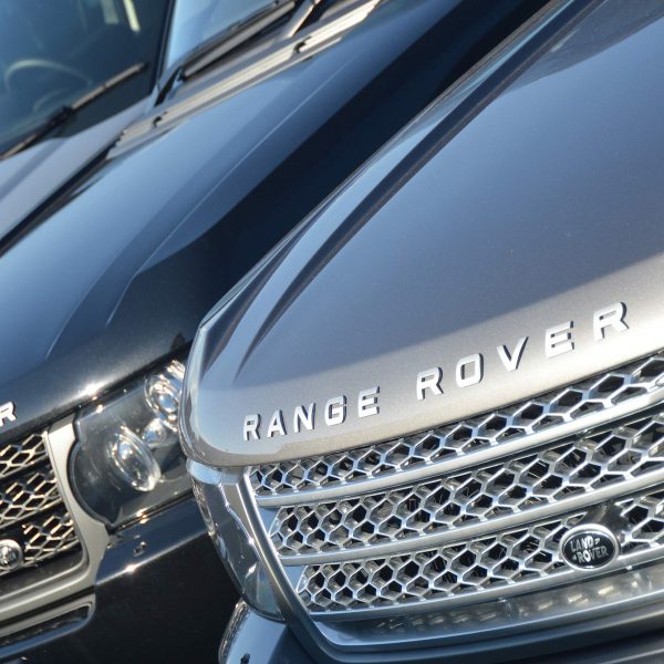 range-rover-windscreen-repair-replacement