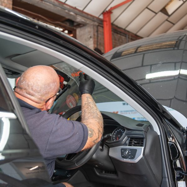 car-windscreen-repair